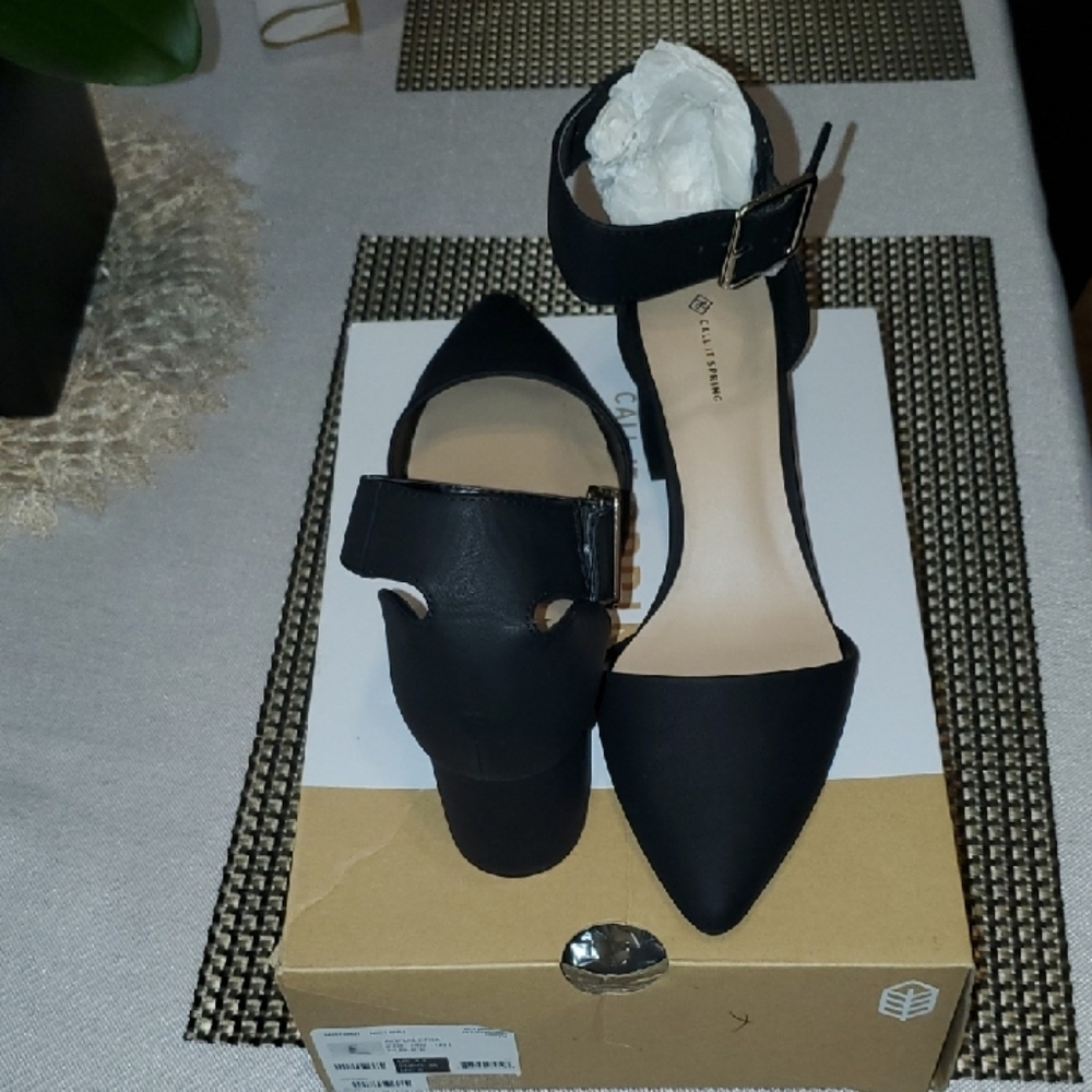 NWT Call It Spring Women Black Ankle Strap Heels 8.5